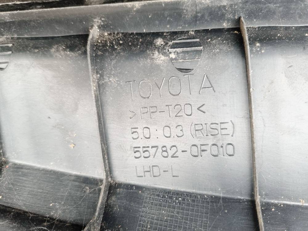 557820F010 Toyota Corolla Verso 2004 Abdeckung Windschutz Wasserkastenabdeckung - Thumbnail 4