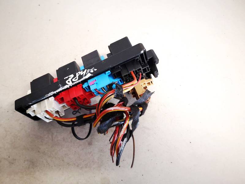 1K1937503A Volkswagen Golf 2011 Fuse box - Thumbnail 2